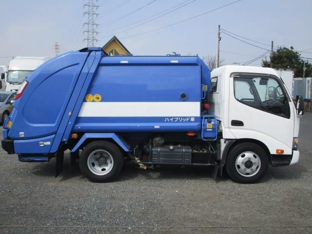 HINO DUTRO 2018