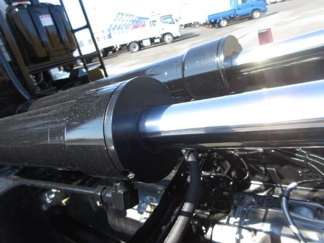 MITSUBISHI FUSOU FIGHTER 2025