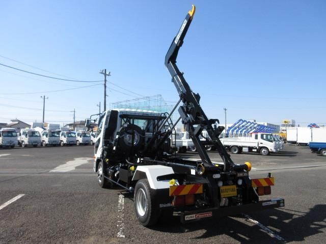 MITSUBISHI FUSOU FIGHTER 2025