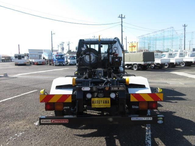 MITSUBISHI FUSOU FIGHTER 2025