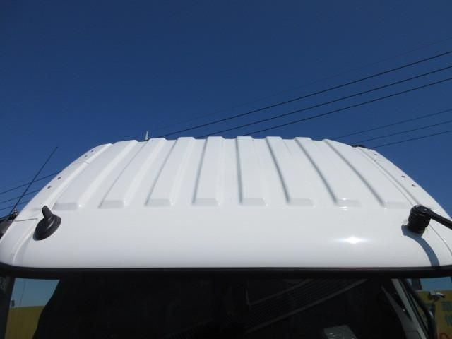 MITSUBISHI FUSOU FIGHTER 2025