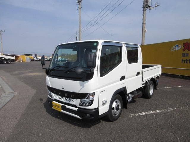 MITSUBISHI CANTER 2025