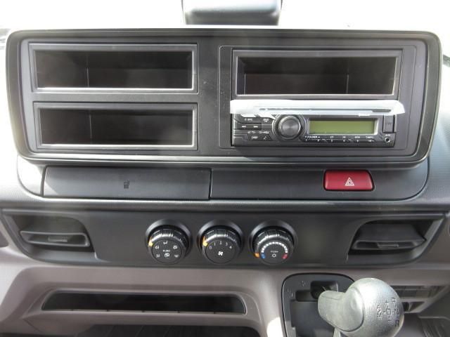 MITSUBISHI CANTER 2025