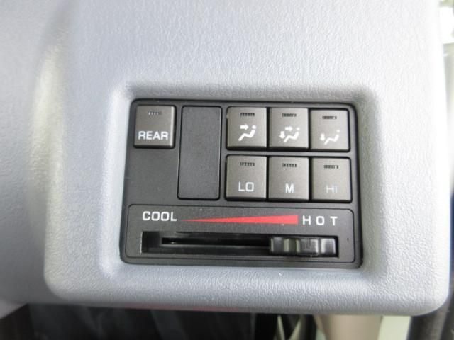 MITSUBISHI CANTER 2025