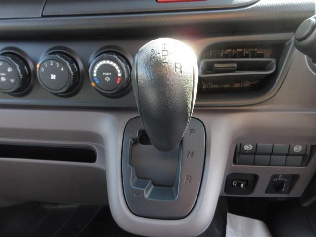 MITSUBISHI CANTER 2025