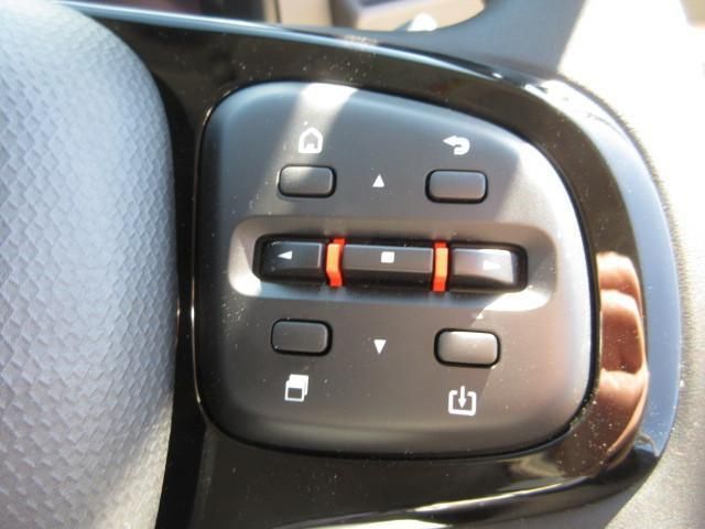 MITSUBISHI CANTER 2025