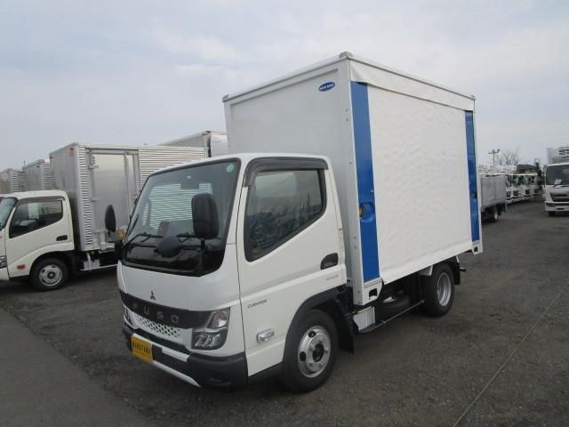MITSUBISHI CANTER 2025