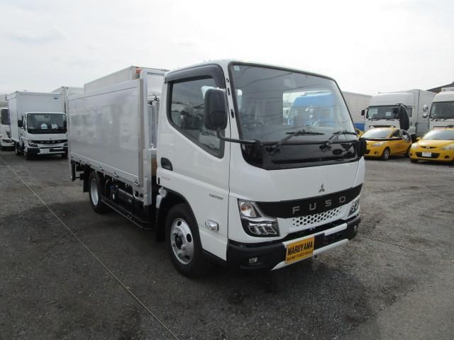 MITSUBISHI CANTER 2025