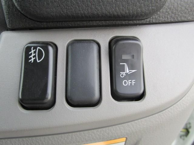 MITSUBISHI CANTER 2025