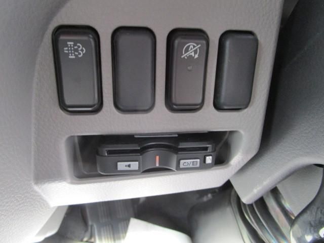 MITSUBISHI CANTER 2025