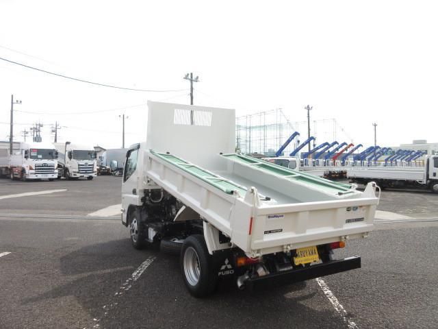 MITSUBISHI CANTER 2025