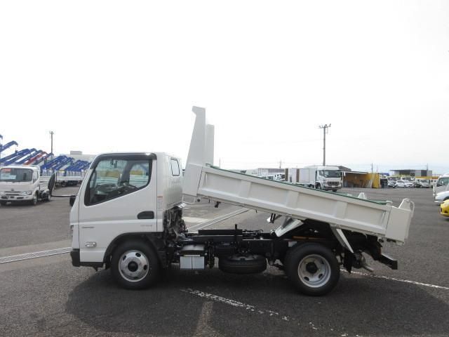 MITSUBISHI CANTER 2025