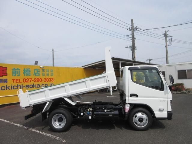 MITSUBISHI CANTER 2025