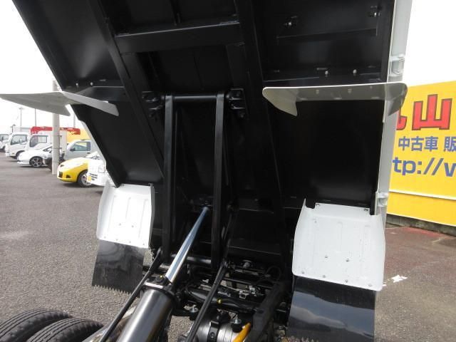 MITSUBISHI CANTER 2025