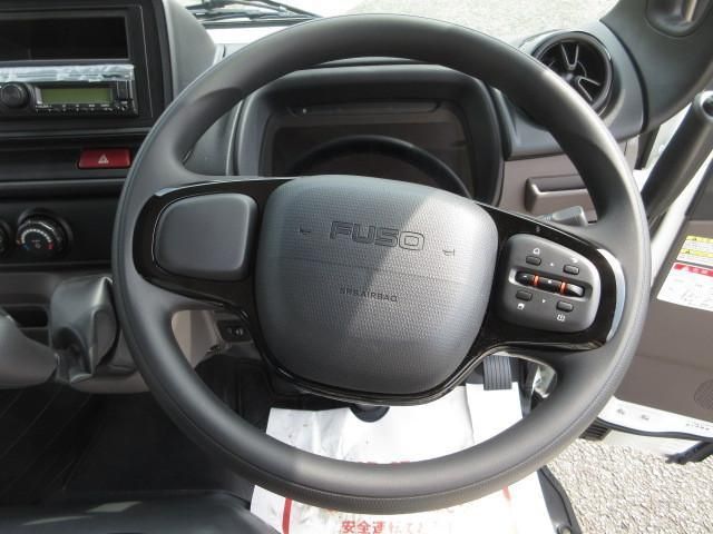 MITSUBISHI CANTER 2025