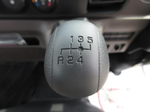 MITSUBISHI CANTER 2025