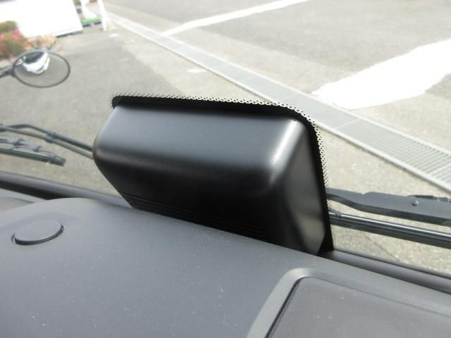 MITSUBISHI CANTER 2025