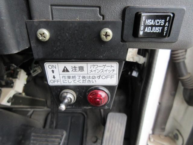 ISUZU ELF 2004