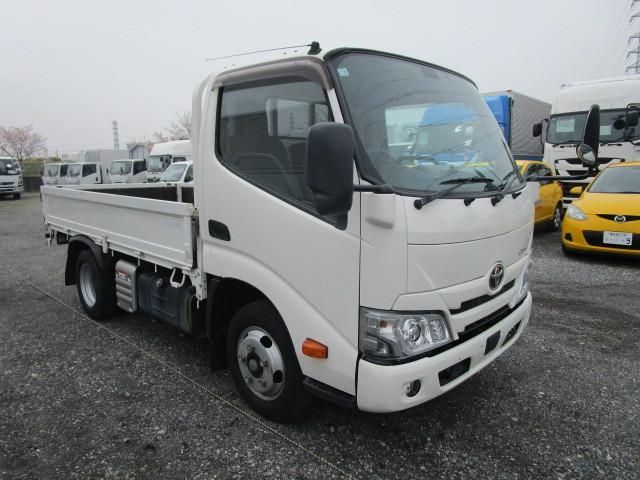 TOYOTA DYNA 2020