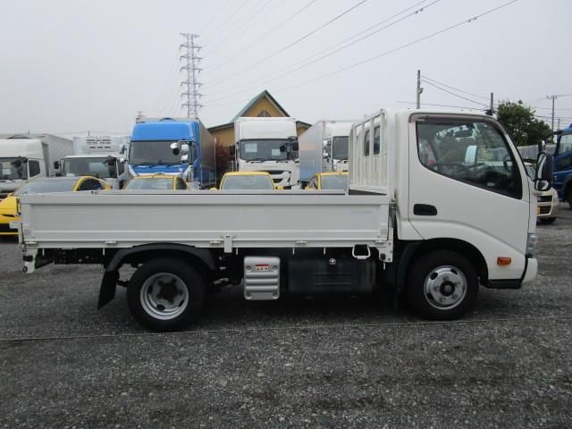 TOYOTA DYNA 2020