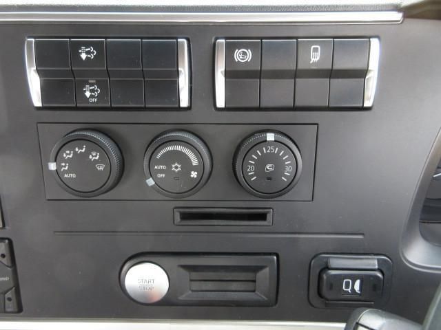 MITSUBISHI FUSOU SUPER GREAT 2021