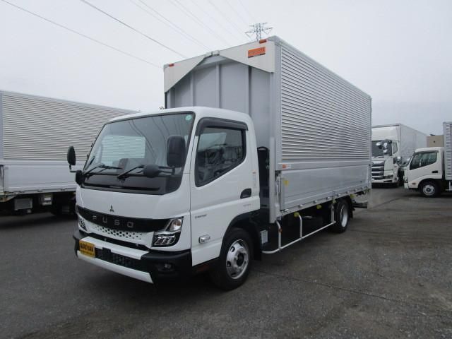 MITSUBISHI CANTER 2025