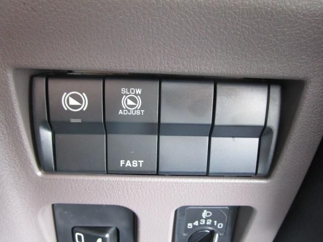 MITSUBISHI CANTER 2025