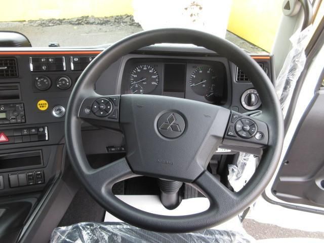 MITSUBISHI FUSOU SUPER GREAT 2025