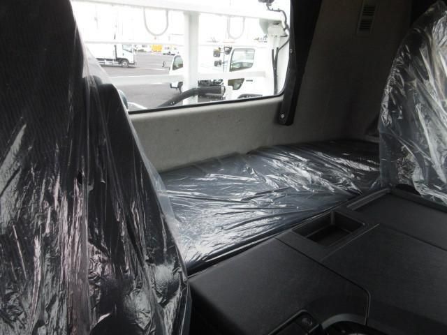 MITSUBISHI FUSOU SUPER GREAT 2025