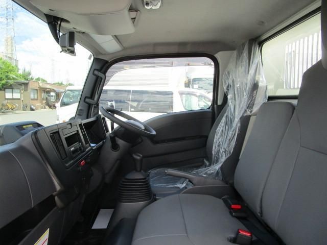 ISUZU ELF 2024