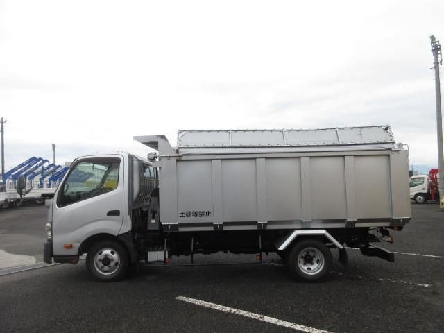 TOYOTA DYNA 2012