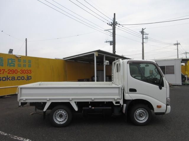 TOYOTA DYNA 2018