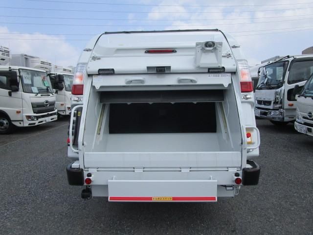 MITSUBISHI CANTER 2024