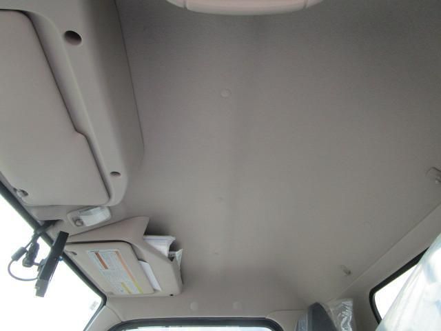 MITSUBISHI CANTER 2024