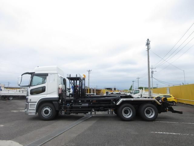 MITSUBISHI FUSOU SUPER GREAT 2025