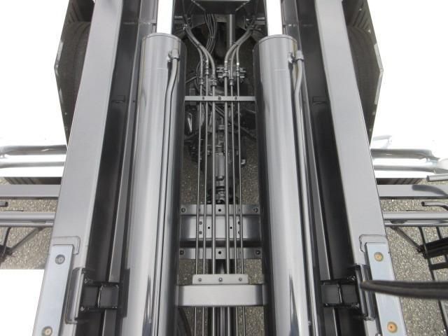 MITSUBISHI FUSOU SUPER GREAT 2025