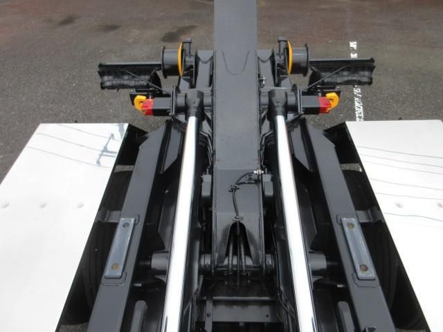 MITSUBISHI FUSOU SUPER GREAT 2025