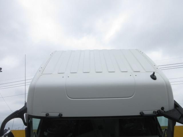 MITSUBISHI FUSOU SUPER GREAT 2025