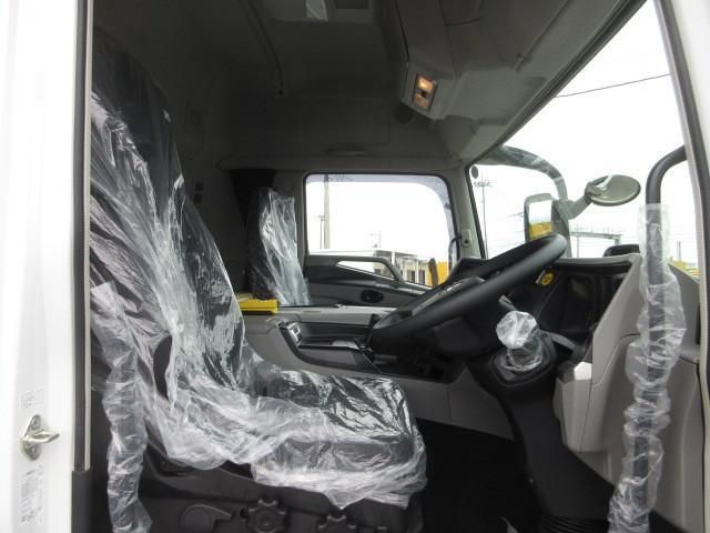 MITSUBISHI FUSOU SUPER GREAT 2025