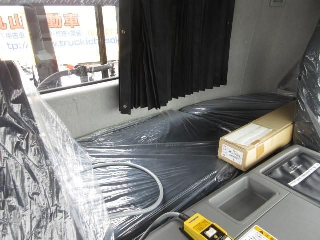 MITSUBISHI FUSOU SUPER GREAT 2025