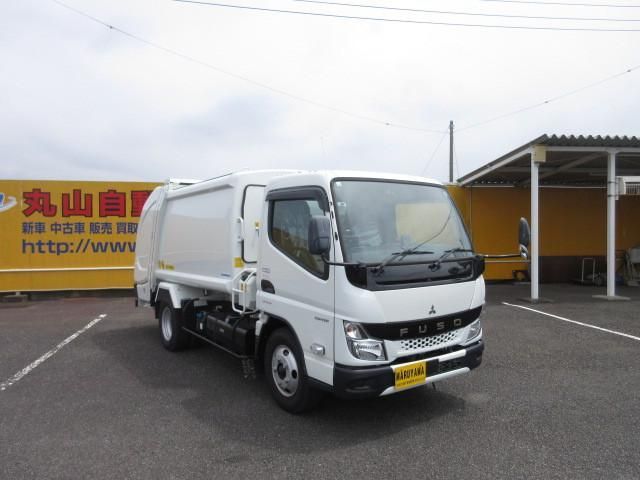 MITSUBISHI CANTER 2023