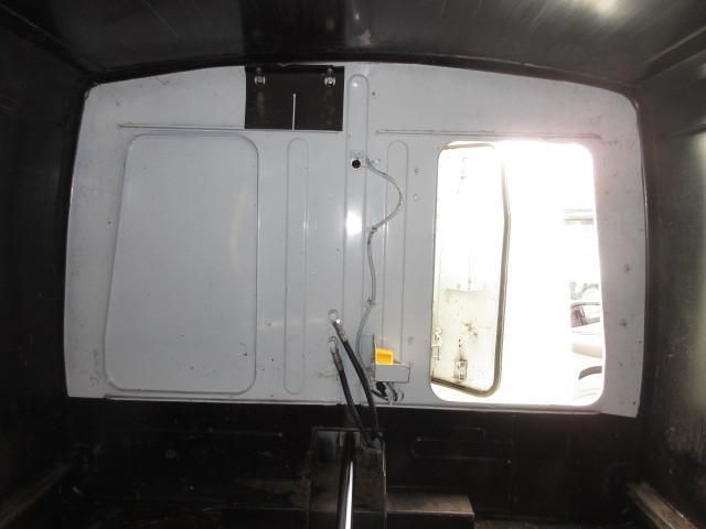 MITSUBISHI CANTER 2023