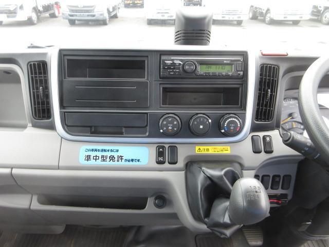 MITSUBISHI CANTER 2023