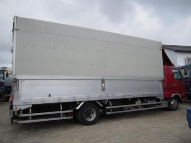 MITSUBISHI FUSOU FIGHTER 2004