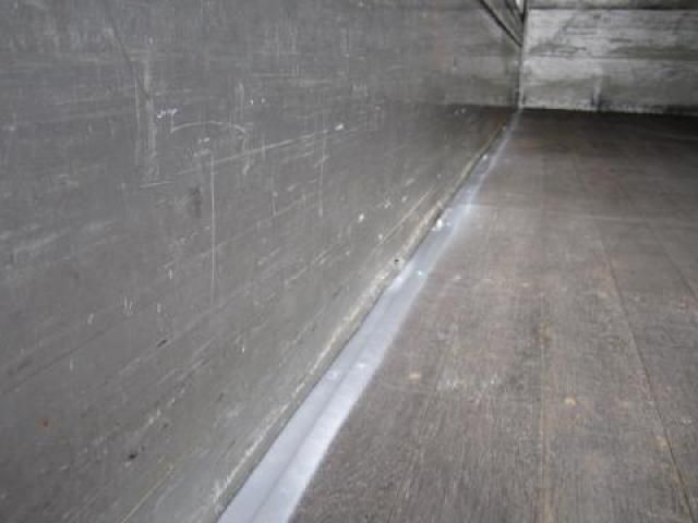 MITSUBISHI FUSOU FIGHTER 2004