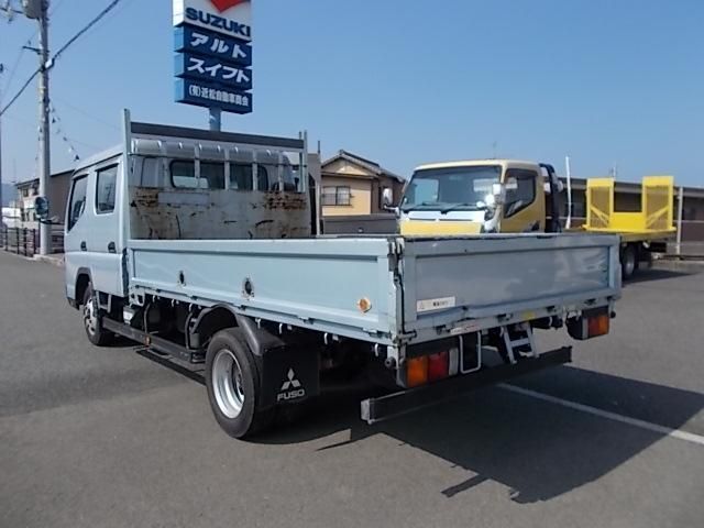 MITSUBISHI CANTER 2011