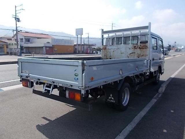 MITSUBISHI CANTER 2011
