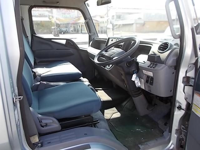 MITSUBISHI CANTER 2011