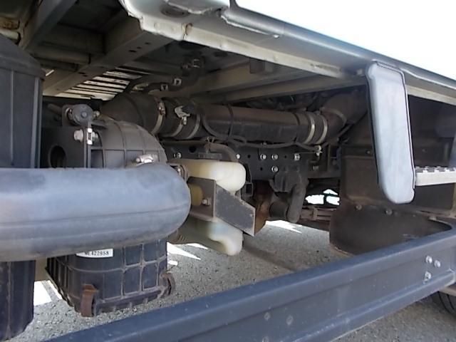 MITSUBISHI CANTER 2011