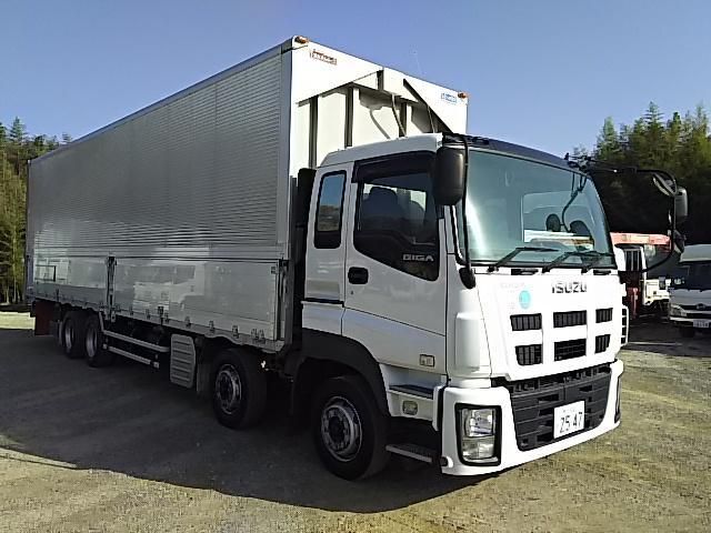 ISUZU GIGA 2011